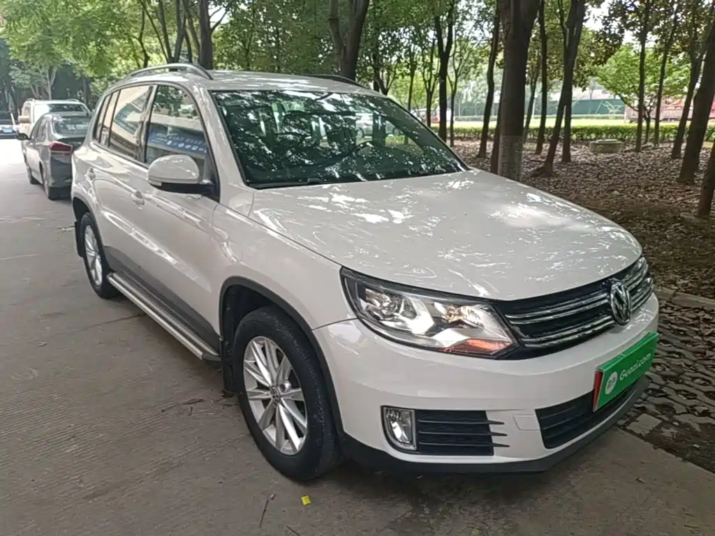 Volkswagen Tiguan — фото 22