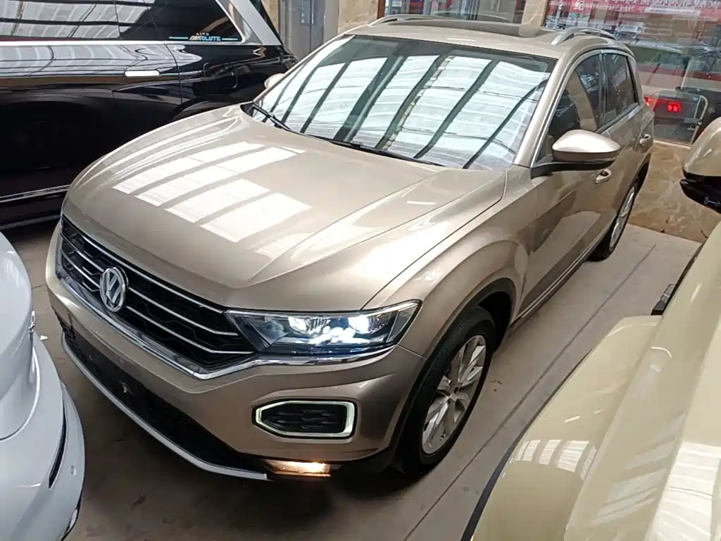 Volkswagen T-Roc — фото 2