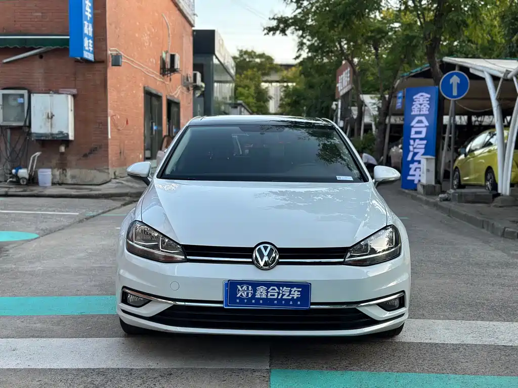 Volkswagen Golf — фото 2