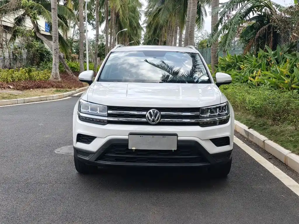 Volkswagen Tharu — фото 2