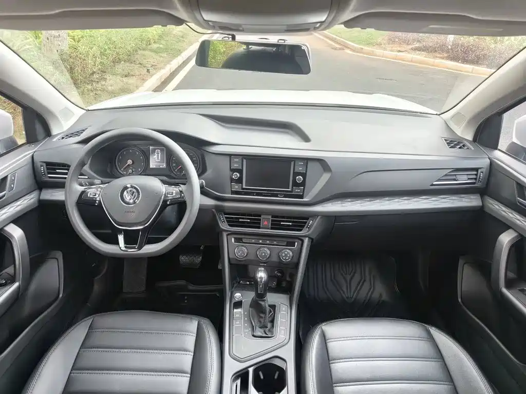 Volkswagen Tharu — фото 5