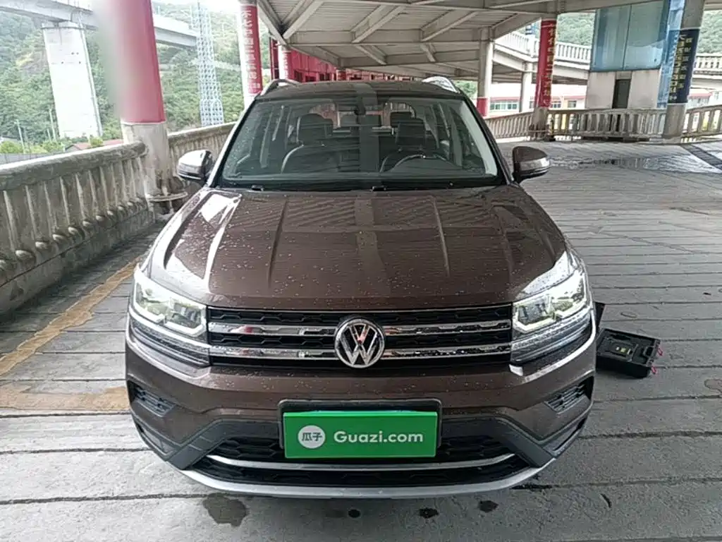 Volkswagen Tharu — фото 3