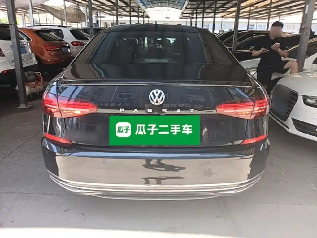 Volkswagen Passat — фото 6