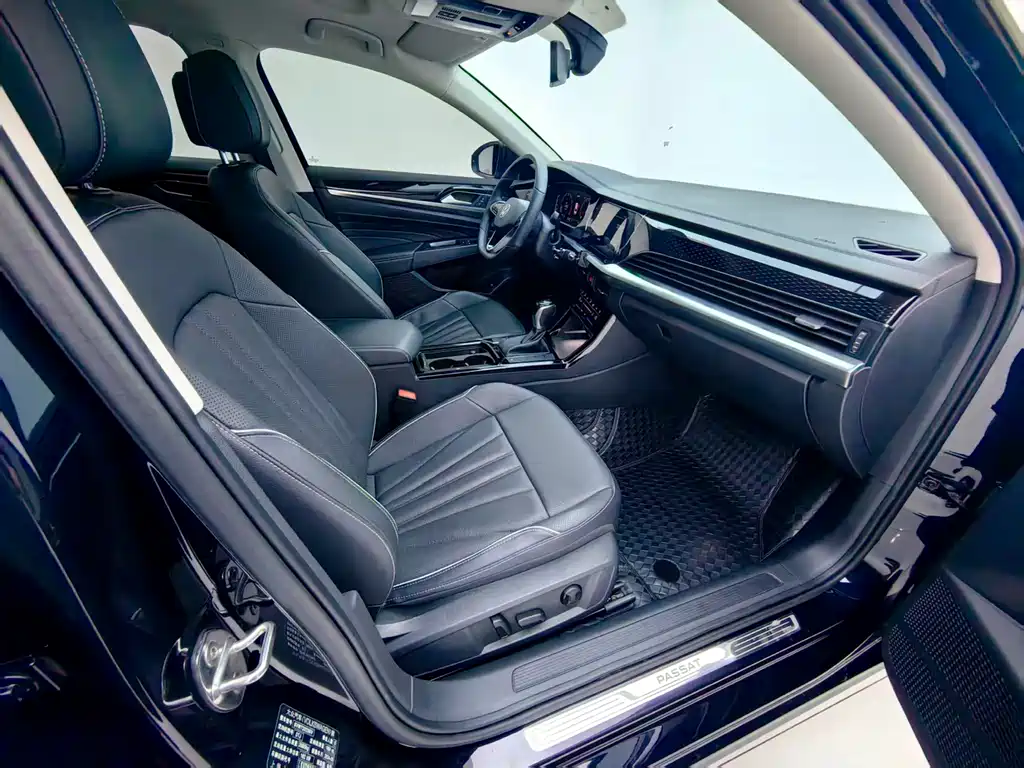 Volkswagen Passat — фото 13
