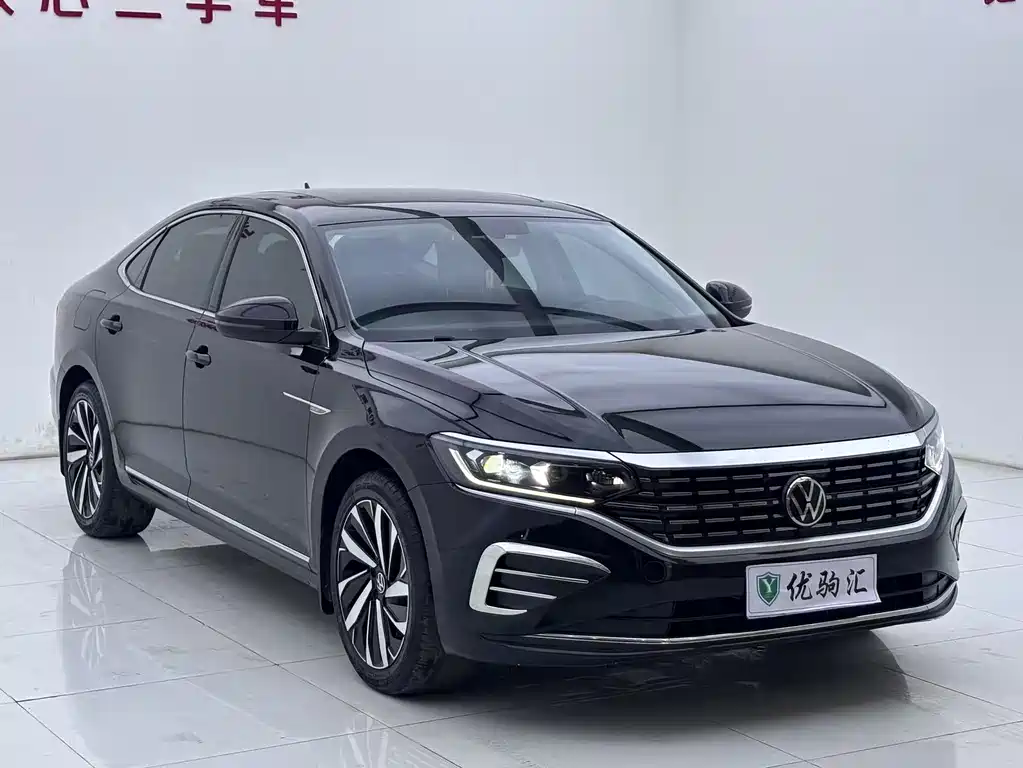 Volkswagen Passat — фото 2