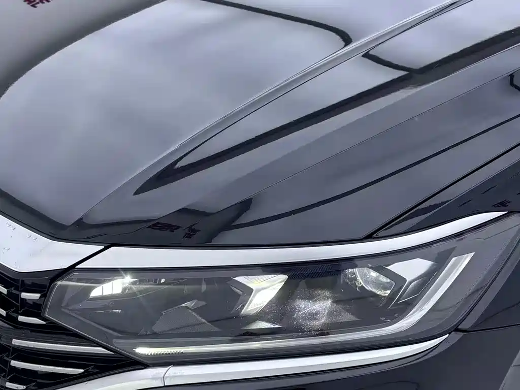 Volkswagen Passat — фото 15