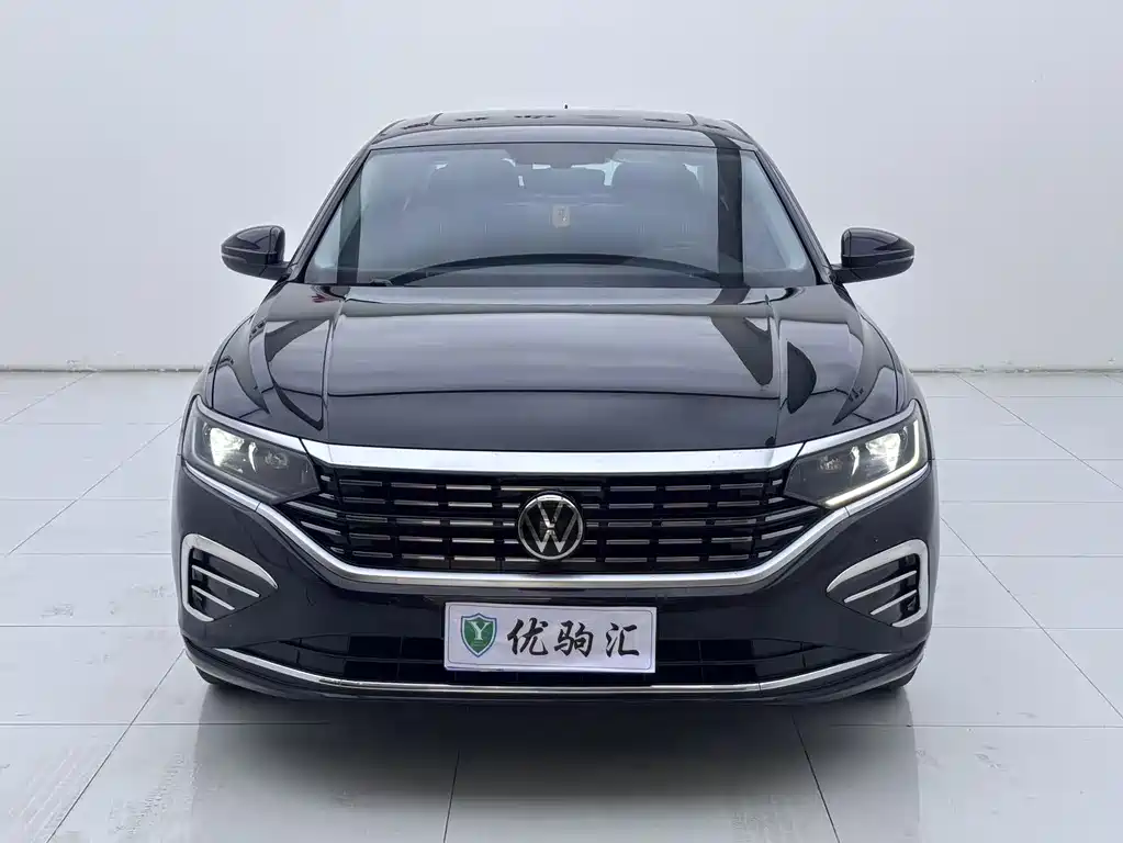 Volkswagen Passat — фото 3
