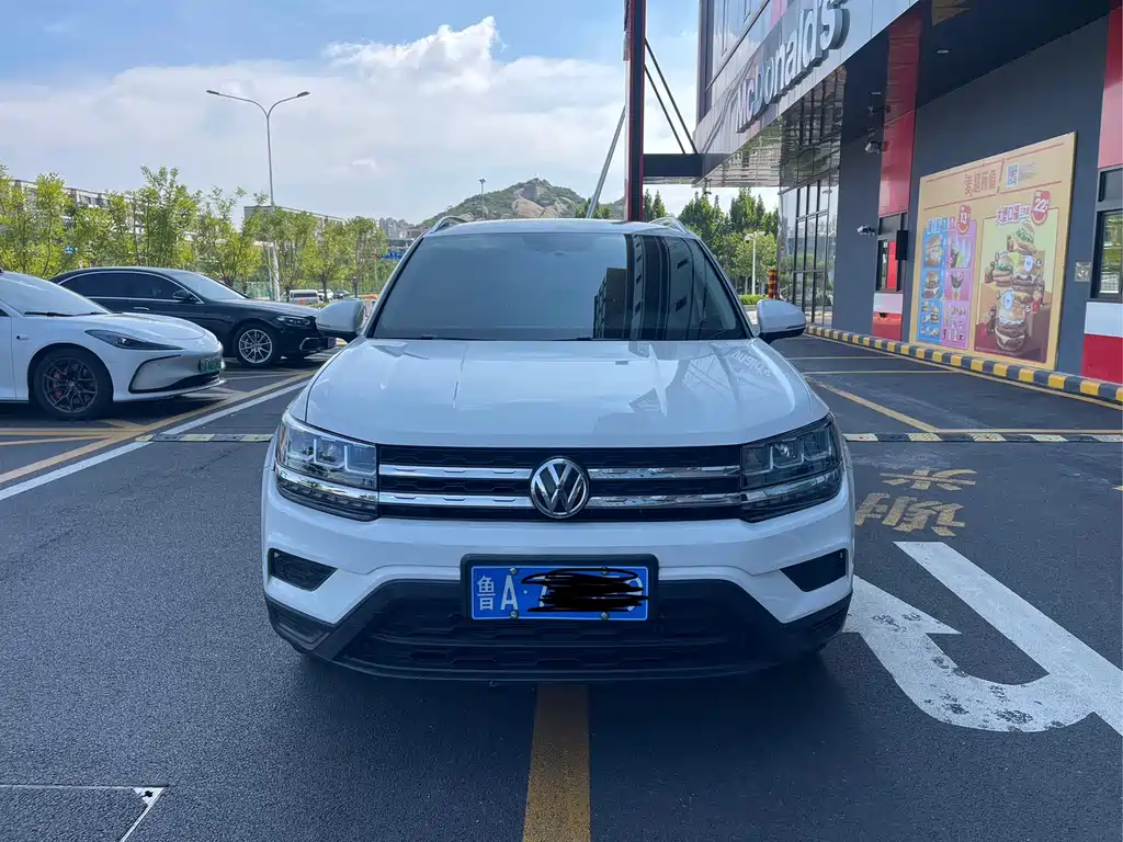Volkswagen Tharu — фото 2
