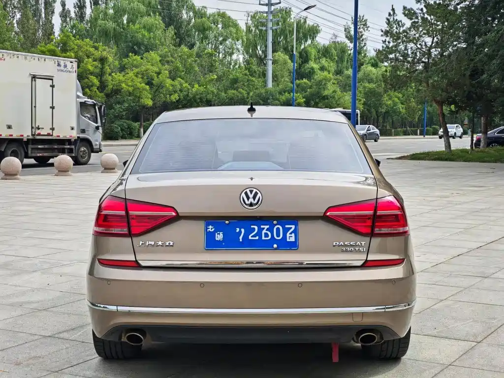 Volkswagen Passat — фото 3
