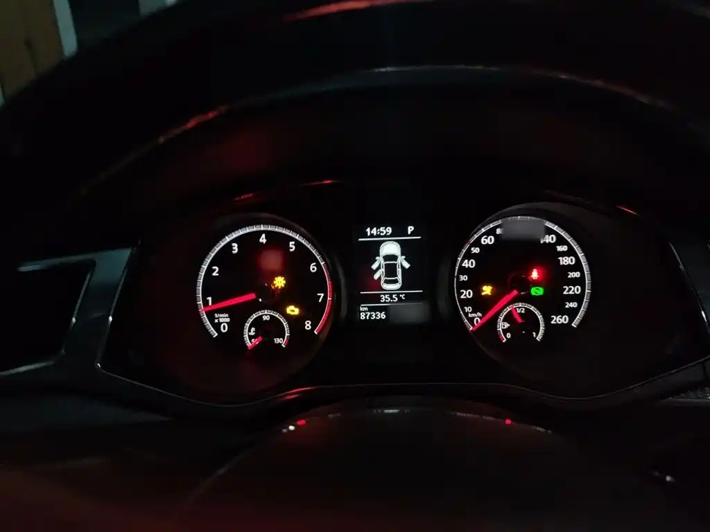 Volkswagen Passat — фото 4