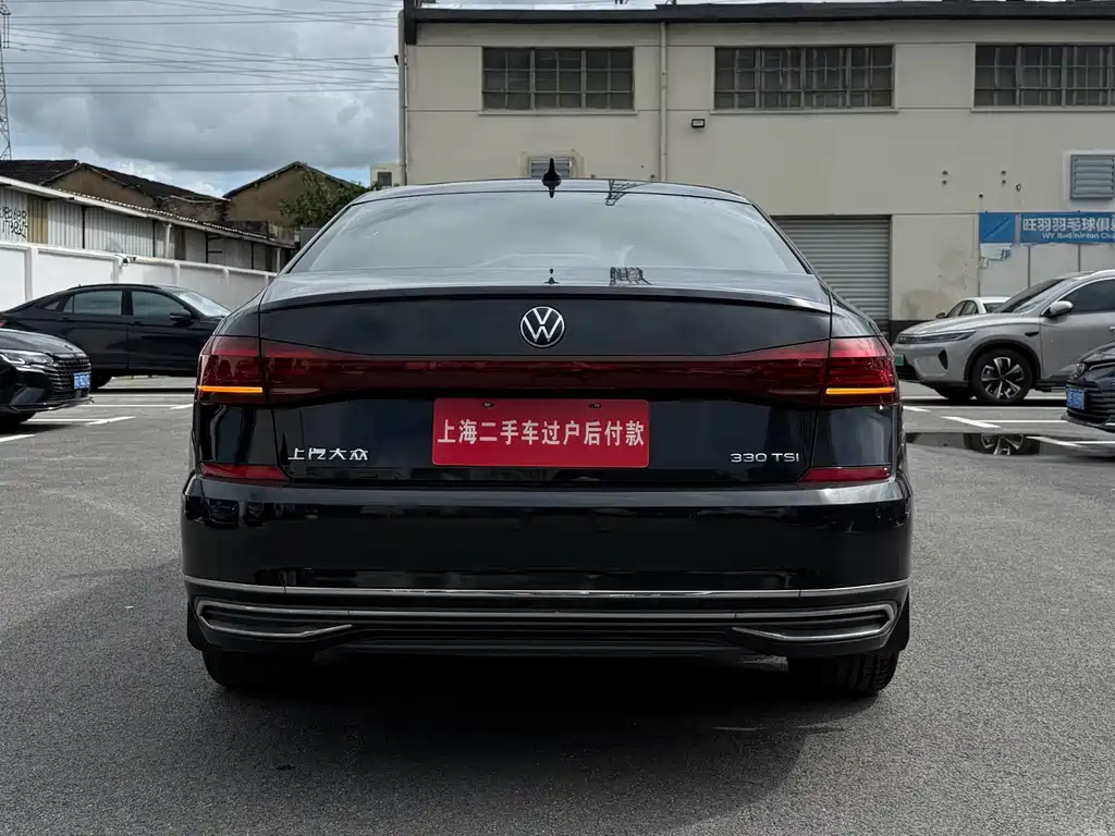 Volkswagen Passat — фото 13