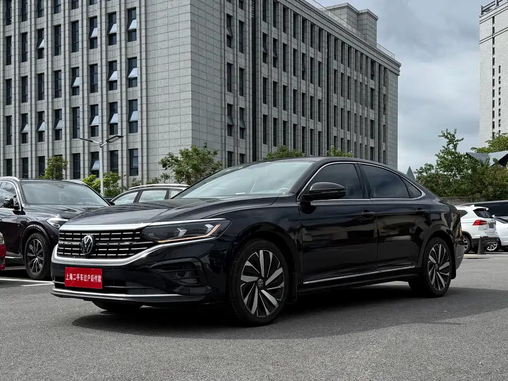 Volkswagen Passat — фото 3