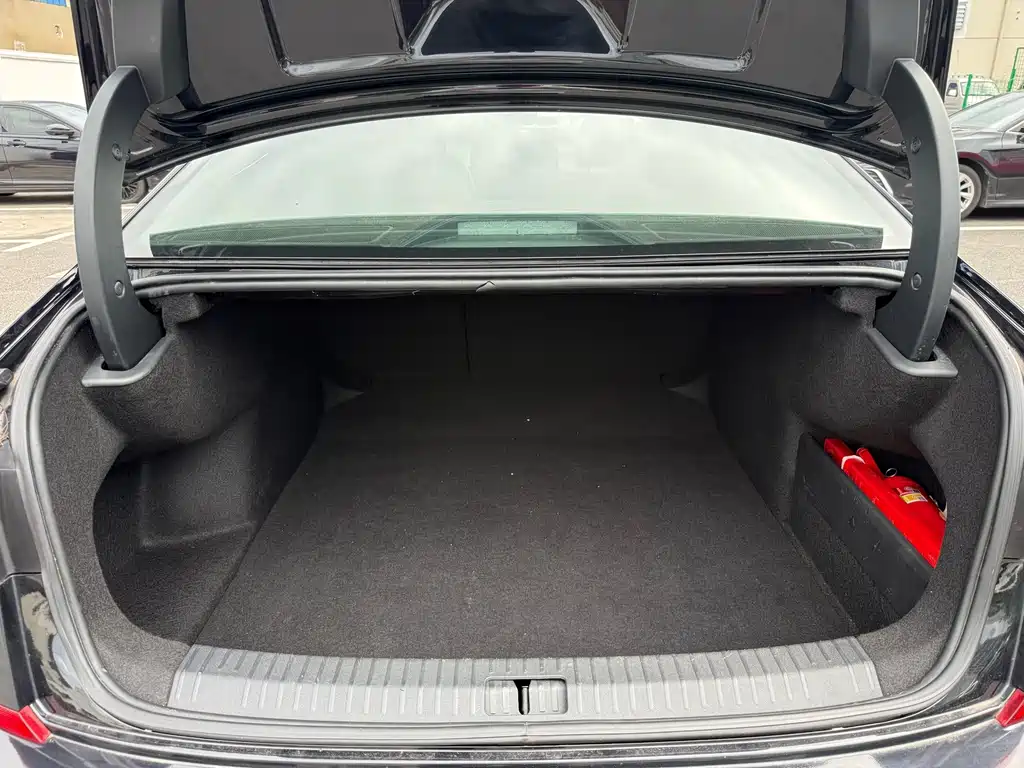 Volkswagen Passat — фото 22