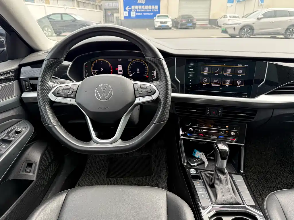 Volkswagen Passat — фото 6