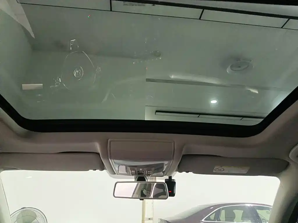 Volkswagen Passat — фото 18