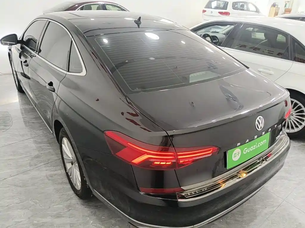 Volkswagen Passat — фото 5