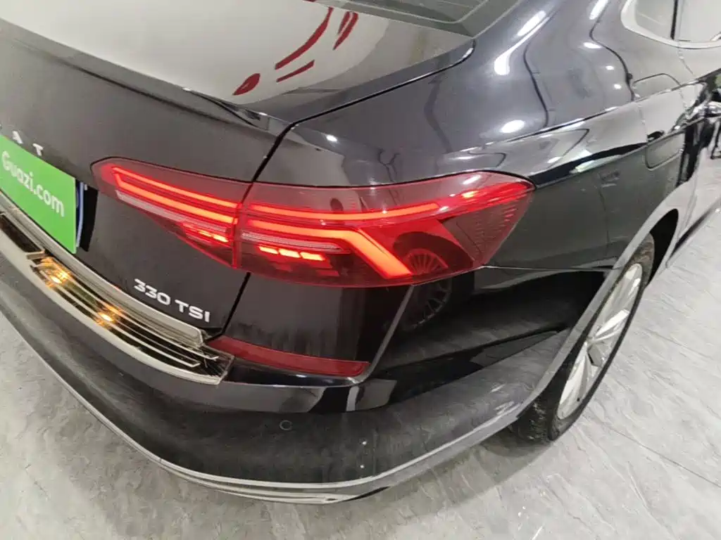 Volkswagen Passat — фото 8