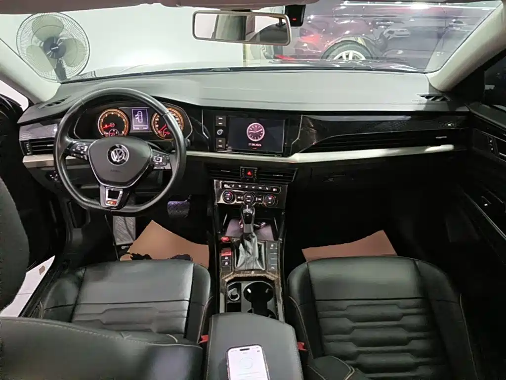 Volkswagen Passat — фото 10