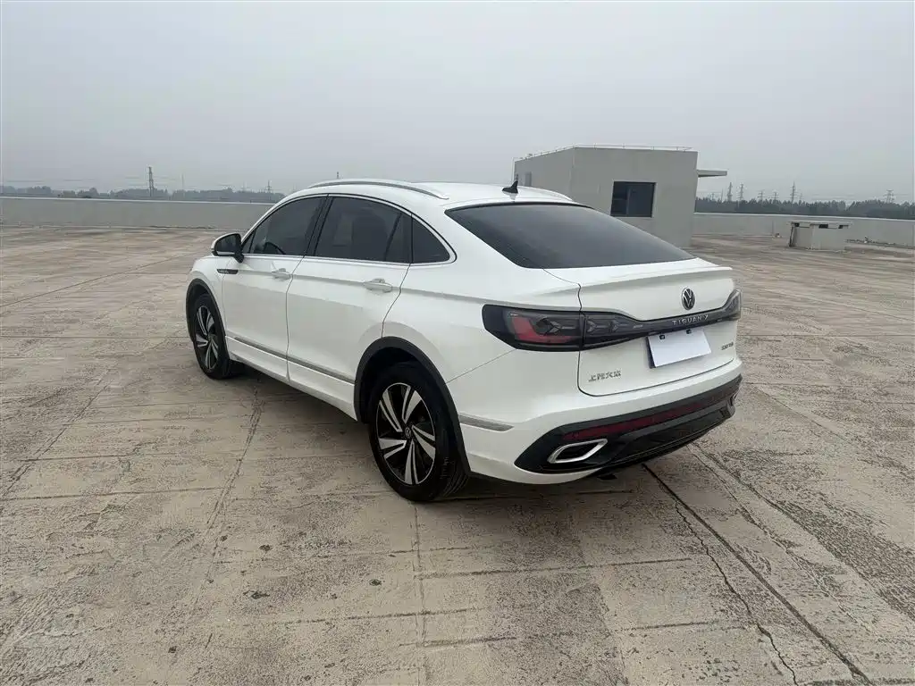 Volkswagen Tiguan X — фото 9