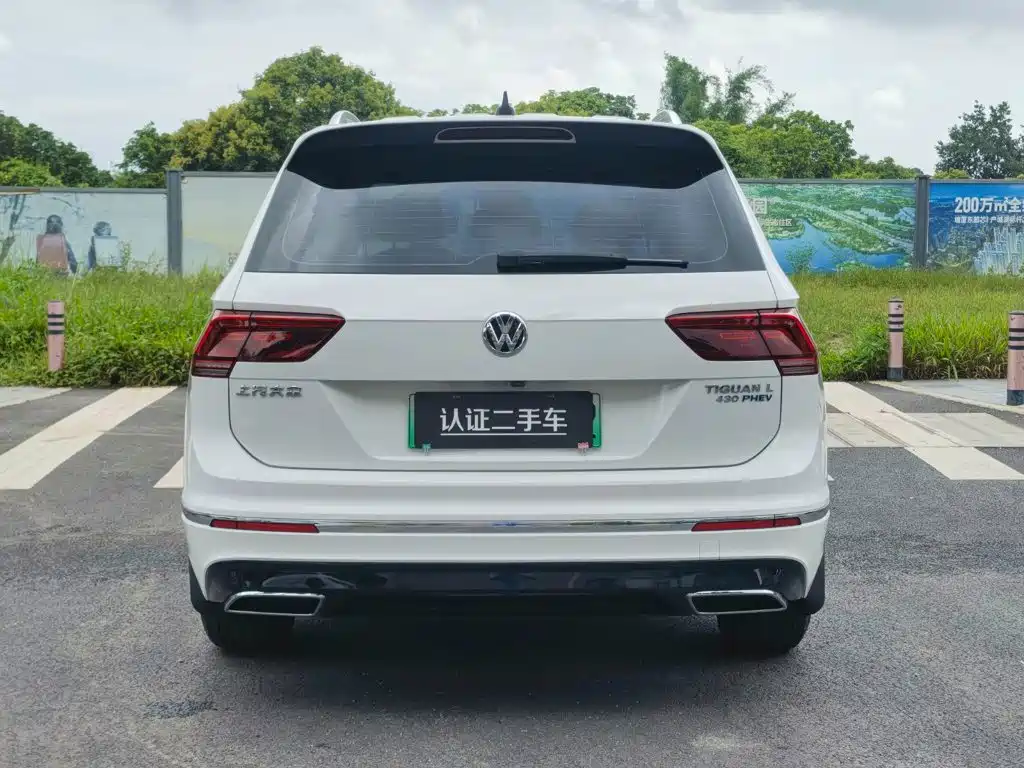 Volkswagen Tiguan L PHEV — фото 6