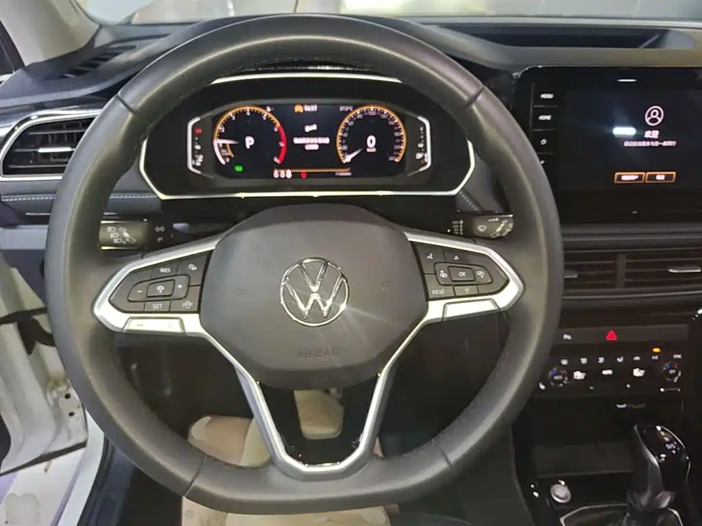 Volkswagen Tharu — фото 7