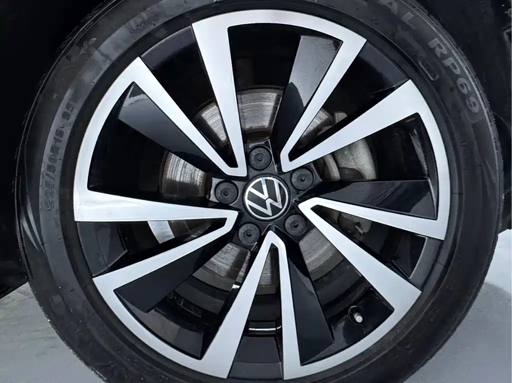 Volkswagen Tharu — фото 24