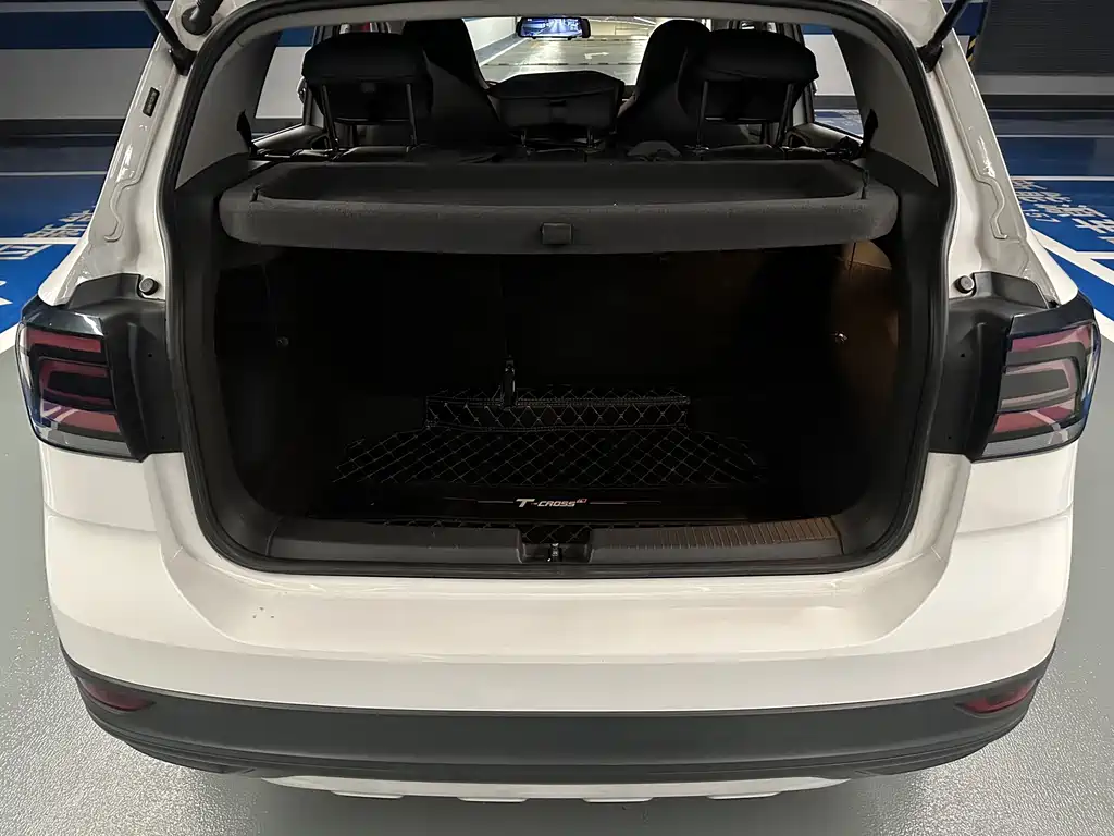 Volkswagen T-Cross — фото 11