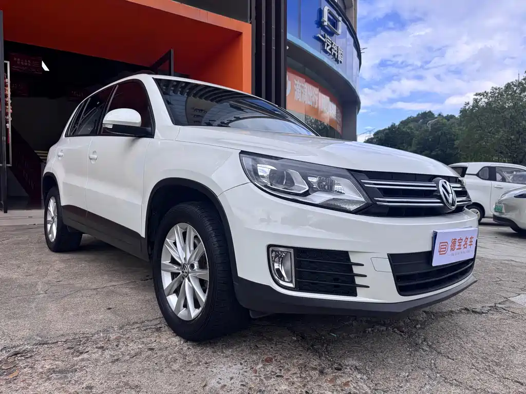 Volkswagen Tiguan — фото 3