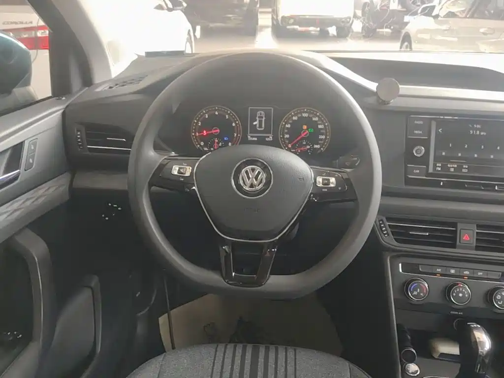 Volkswagen Tharu — фото 11