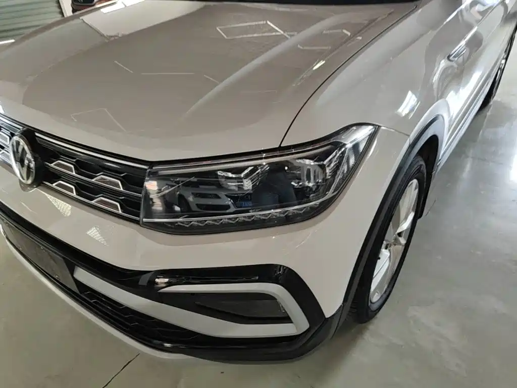 Volkswagen T-Cross — фото 24