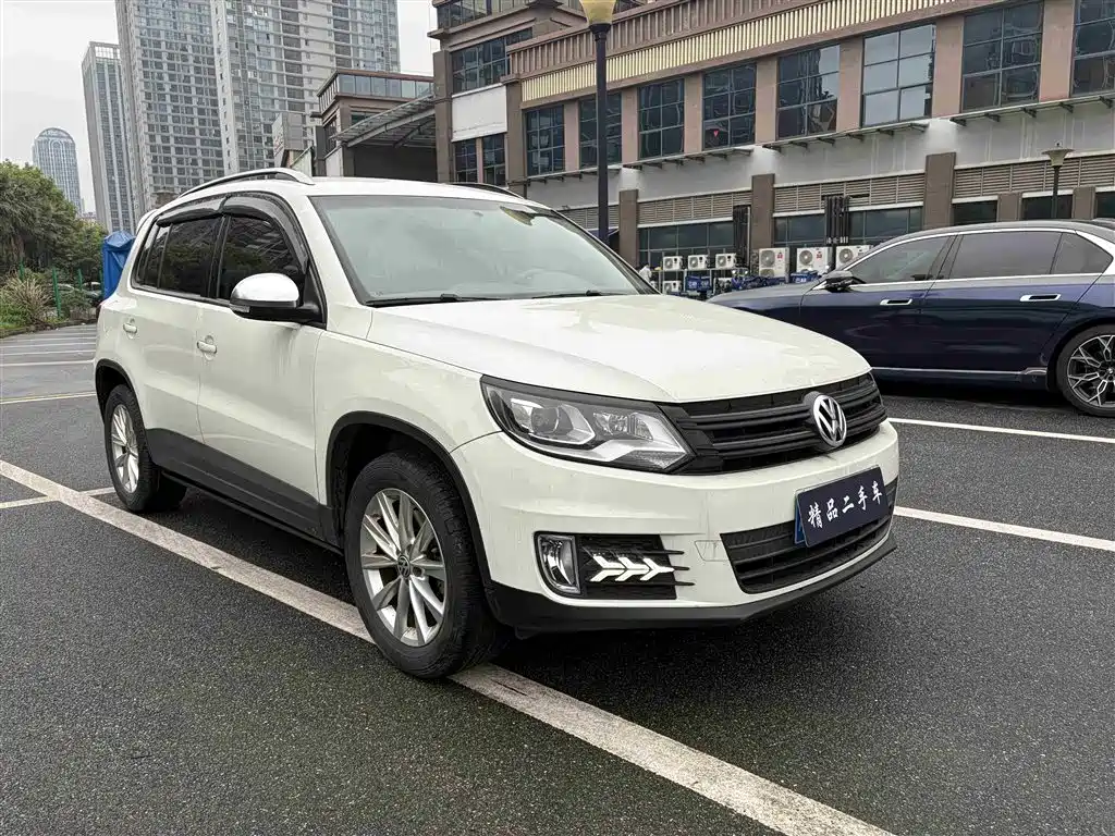 Volkswagen Tiguan — фото 3