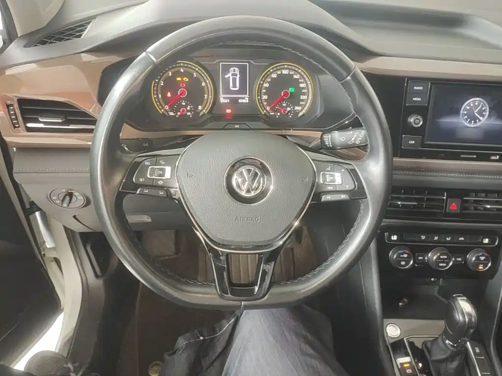 Volkswagen Tharu — фото 11