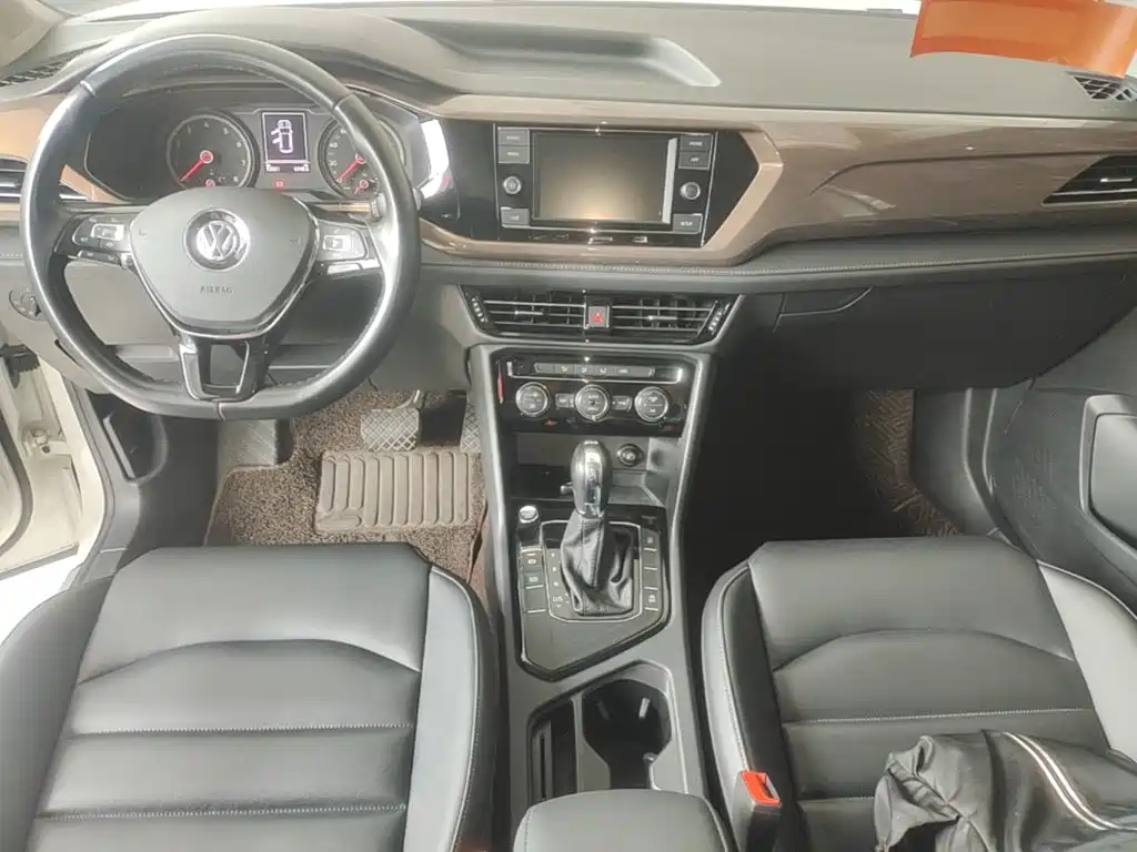 Volkswagen Tharu — фото 10