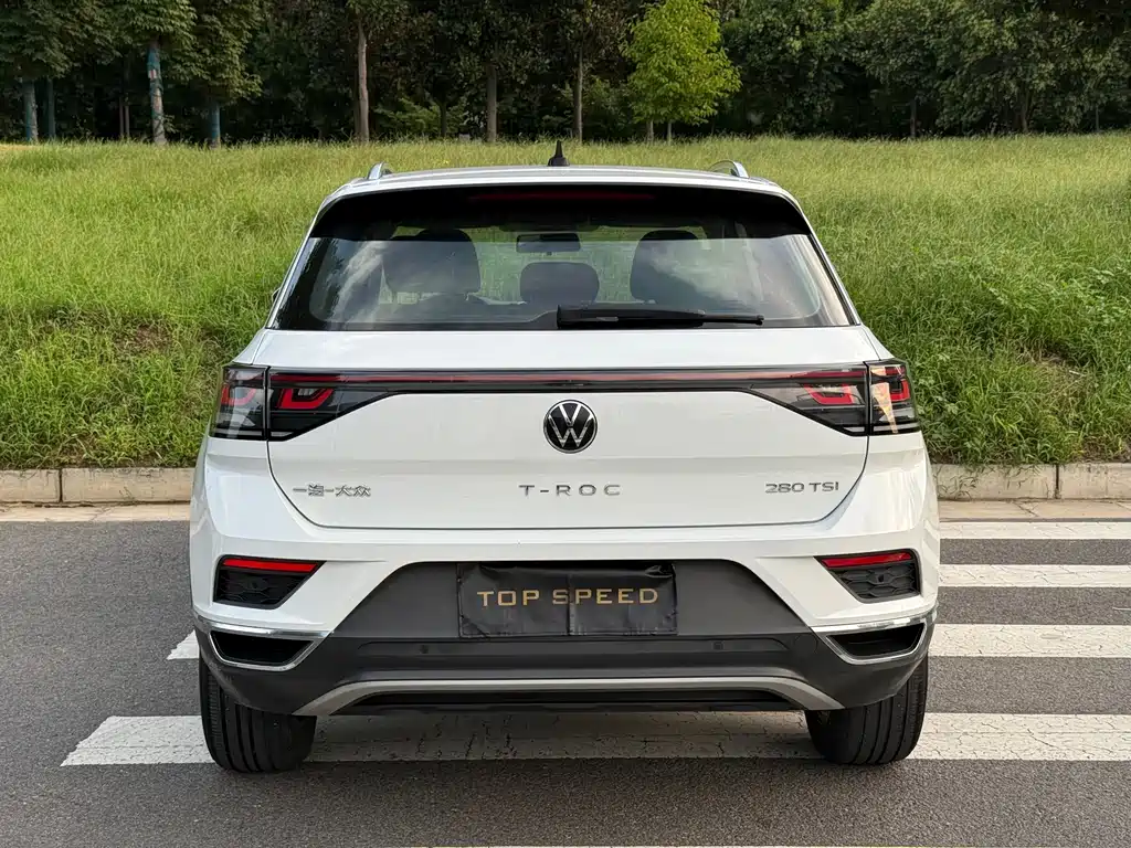 Volkswagen T-Roc — фото 7