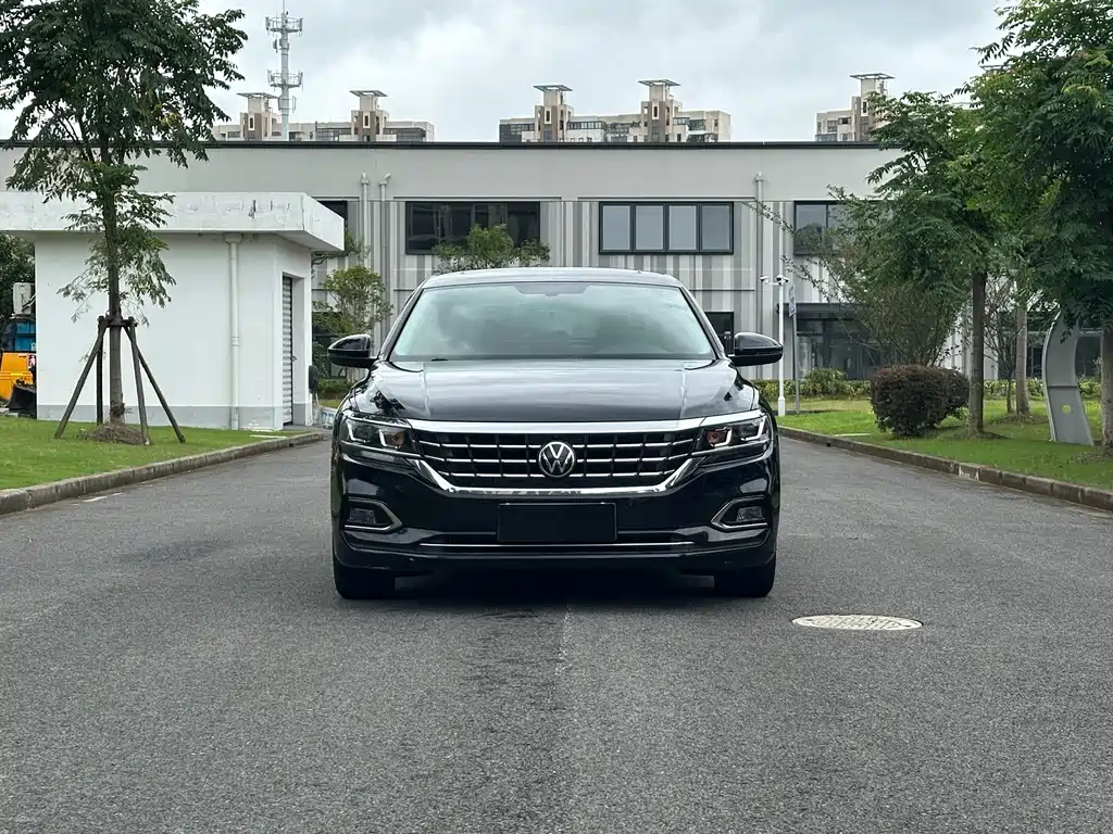 Volkswagen Passat — фото 2