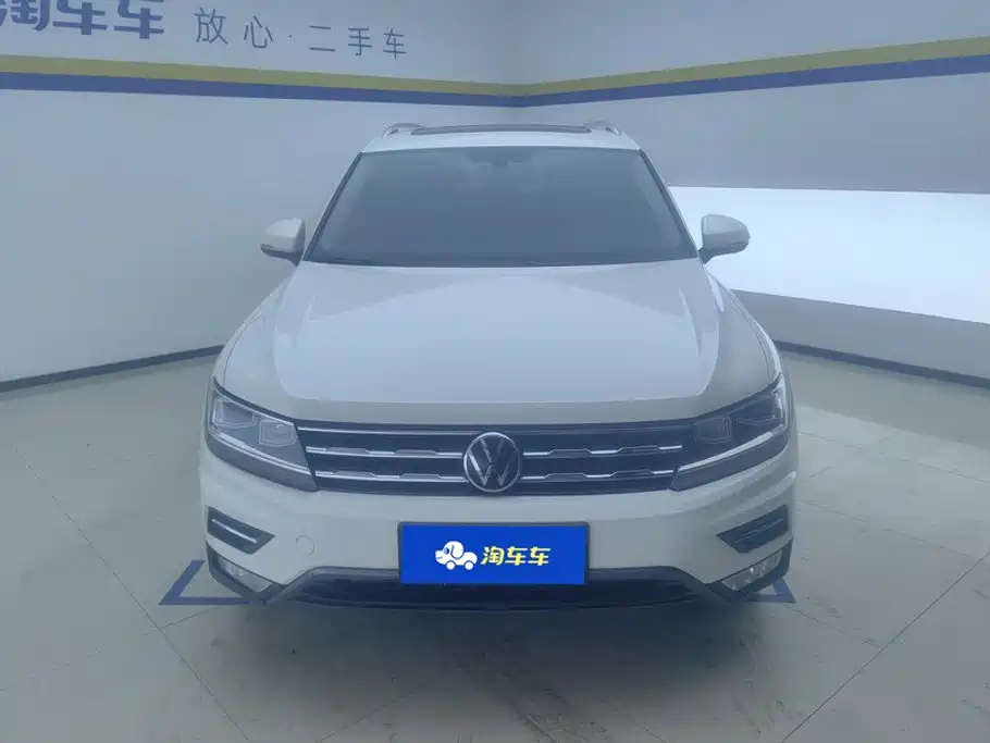 Volkswagen Tiguan L — фото 2