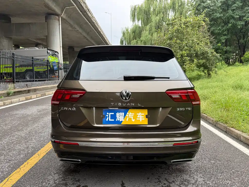 Volkswagen Tiguan L — фото 4