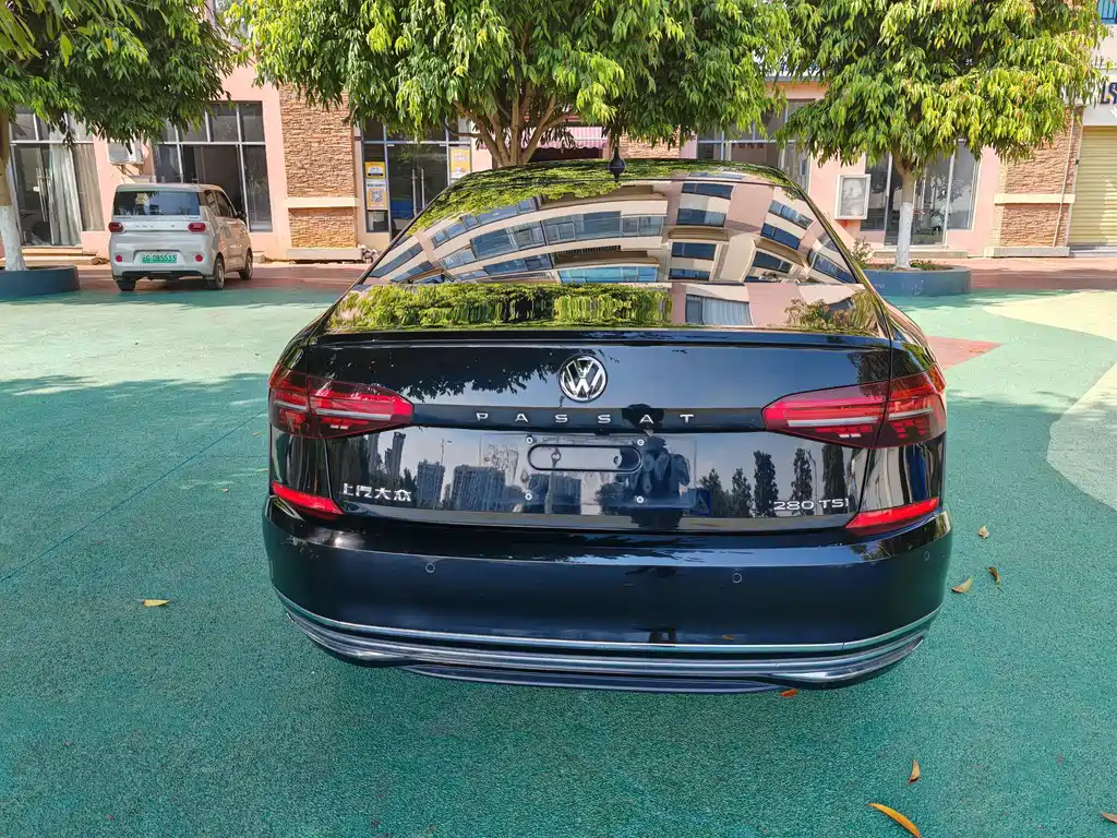 Volkswagen Passat — фото 6