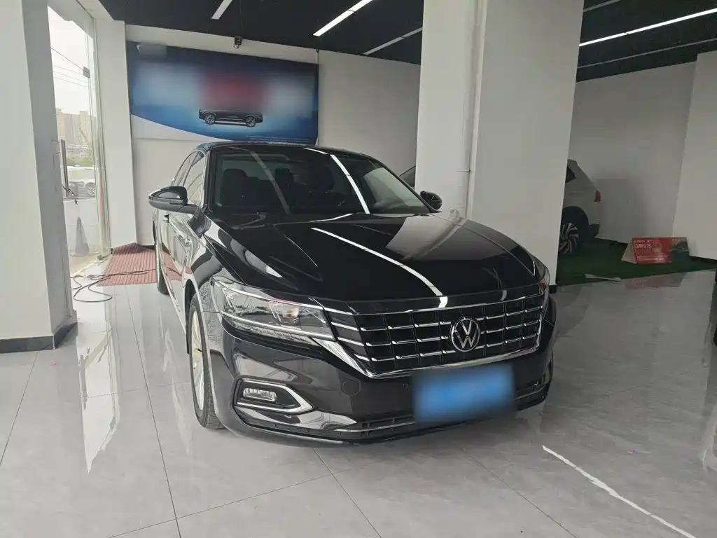 Volkswagen Passat — фото 9