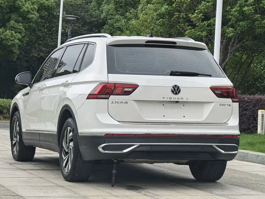 Volkswagen Tiguan L — фото 6