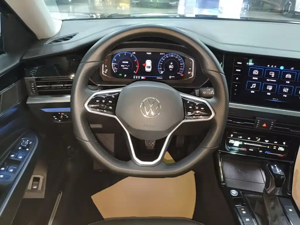 Volkswagen Passat — фото 7