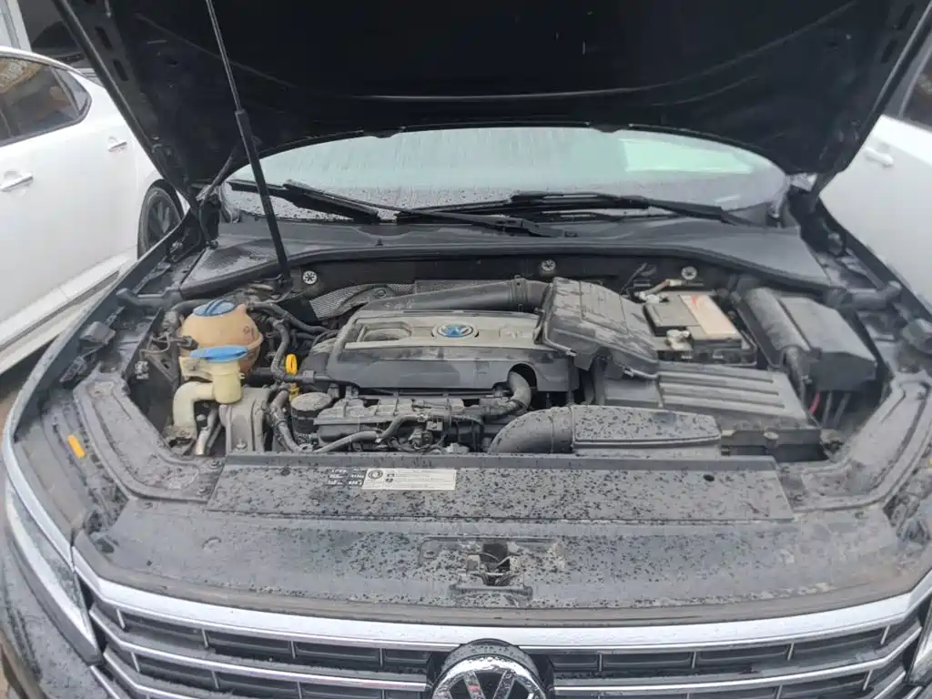 Volkswagen Passat — фото 20
