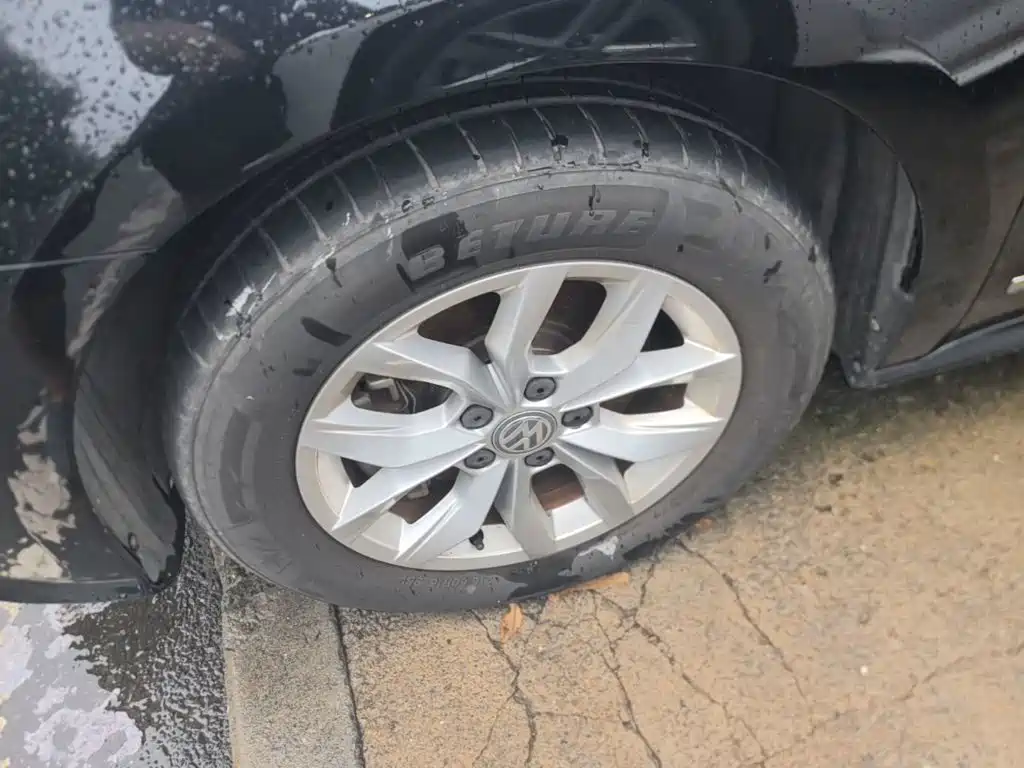 Volkswagen Passat — фото 23