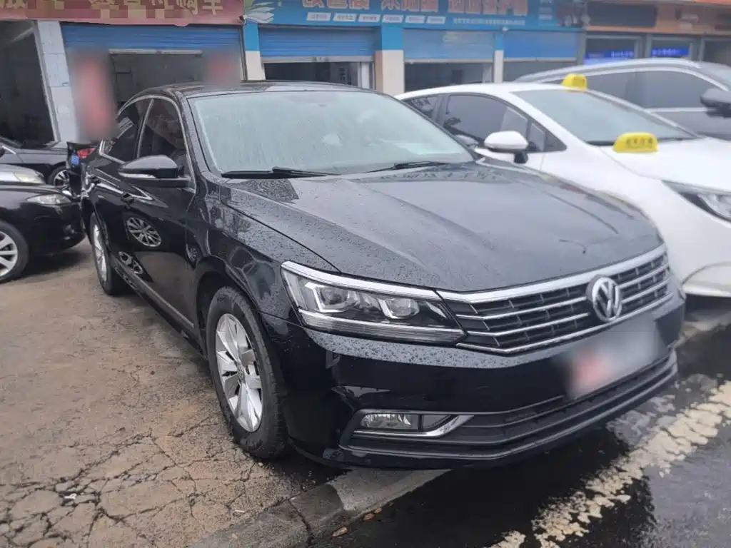 Volkswagen Passat — фото 4