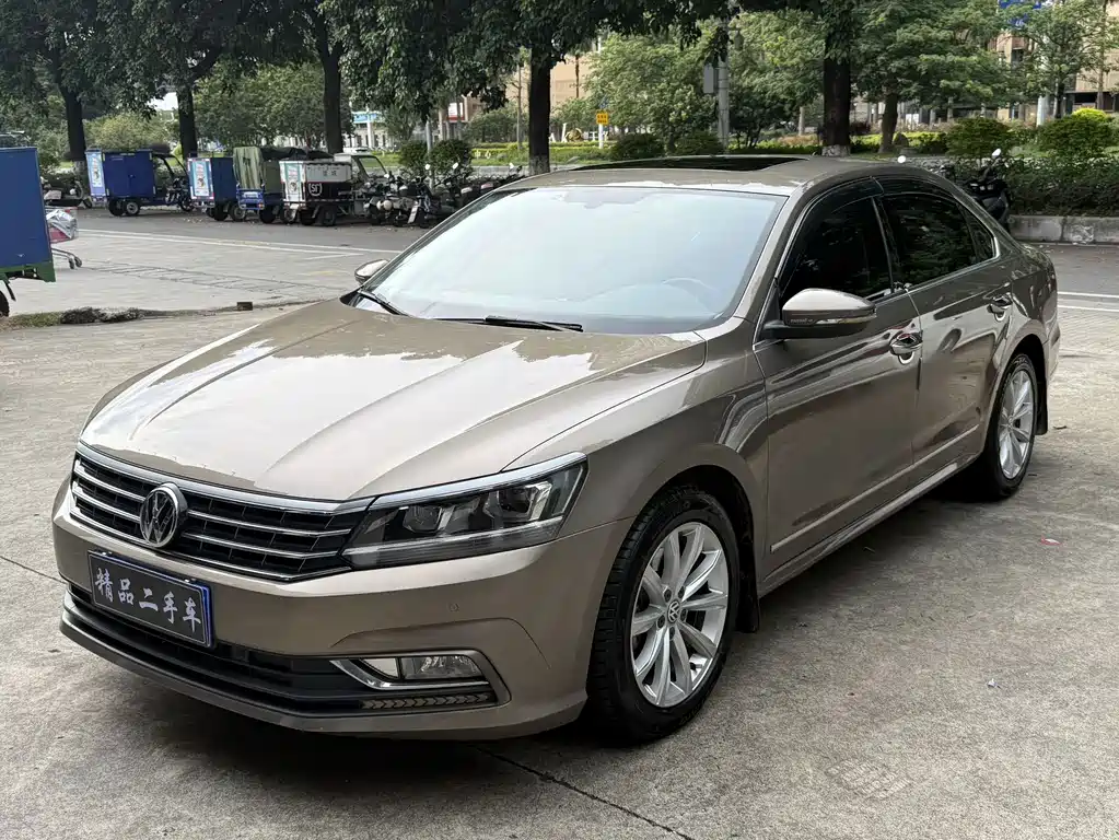 Volkswagen Passat — фото 3