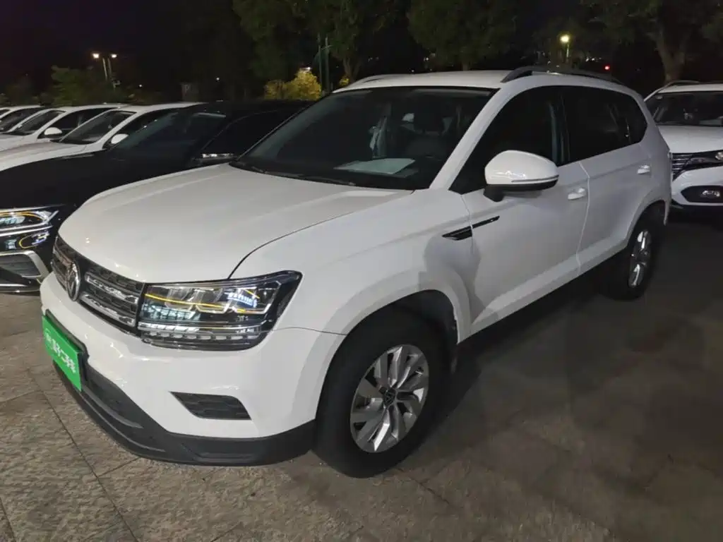 Volkswagen Tharu — фото 2