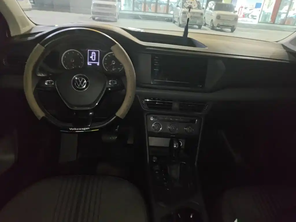 Volkswagen Tharu — фото 10
