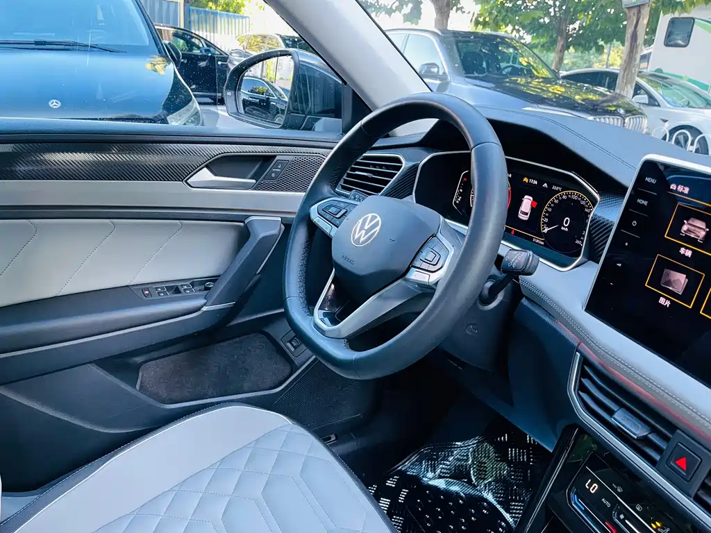 Volkswagen Tayron — фото 34
