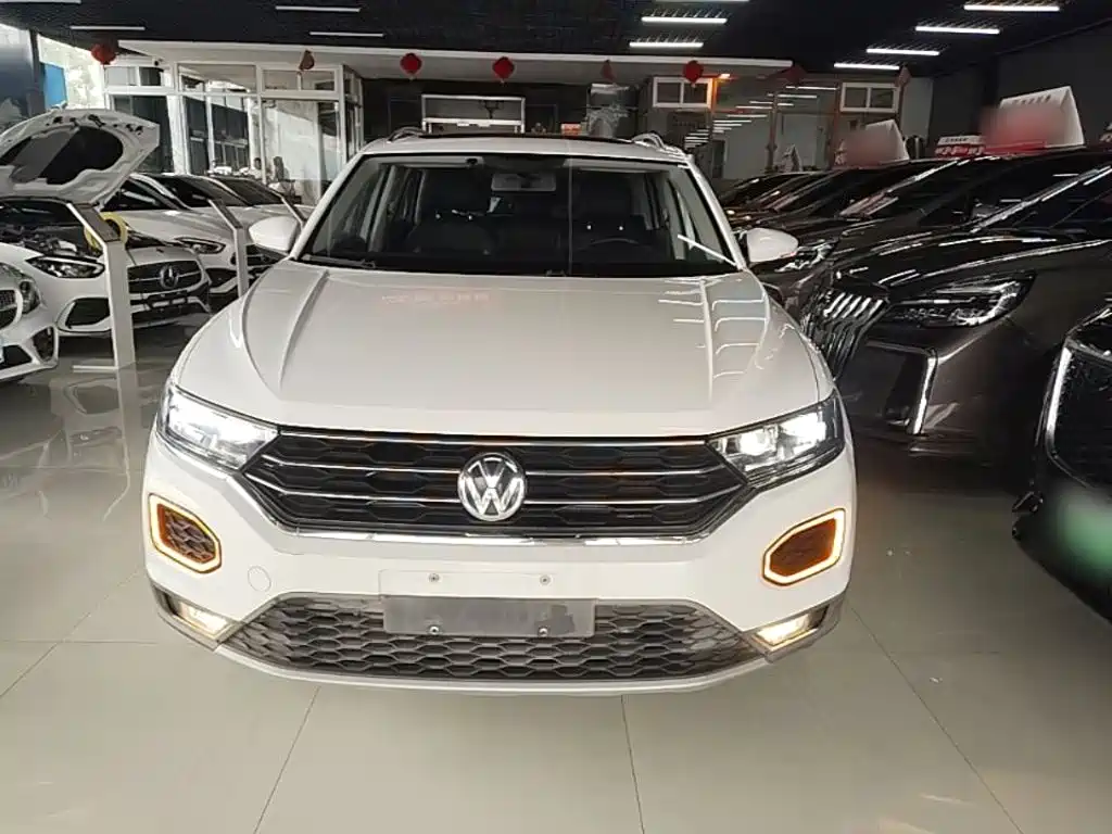 Volkswagen T-Roc — фото 3