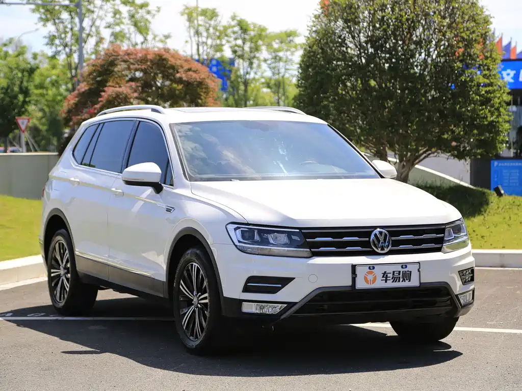 Volkswagen Tiguan L — фото 3